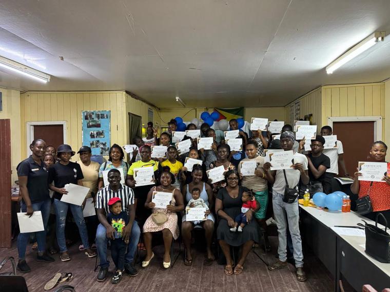 E Field, Sophia residents complete ICT training programme
